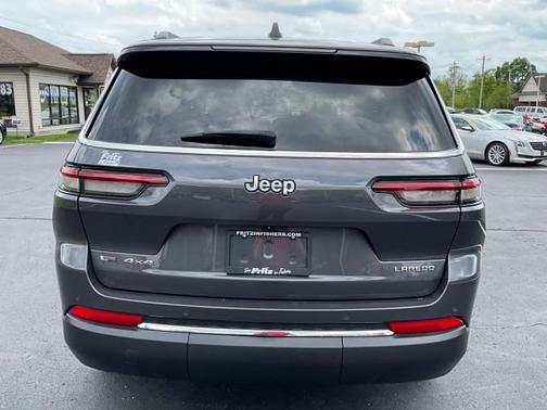 2022 Jeep Grand Cherokee L Laredo