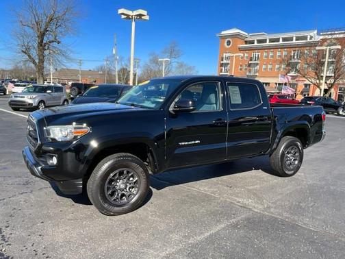 2017 Toyota Tacoma SR5
