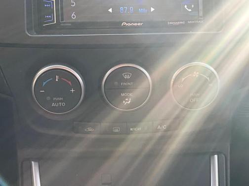 2015 Mazda Mazda5 Sport