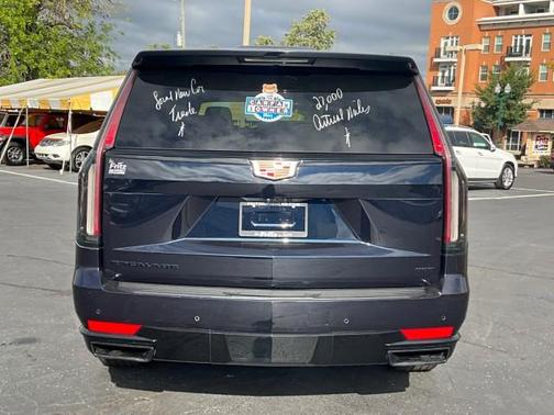 2022 Cadillac Escalade ESV Sport