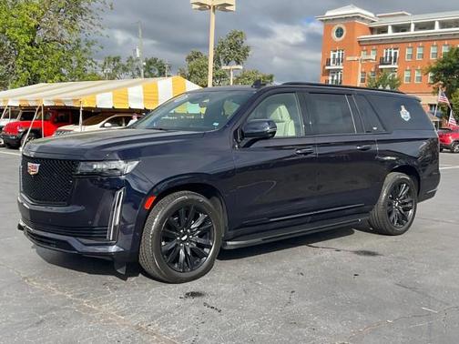 2022 Cadillac Escalade ESV Sport