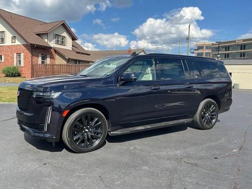 2022 Cadillac Escalade ESV Sport