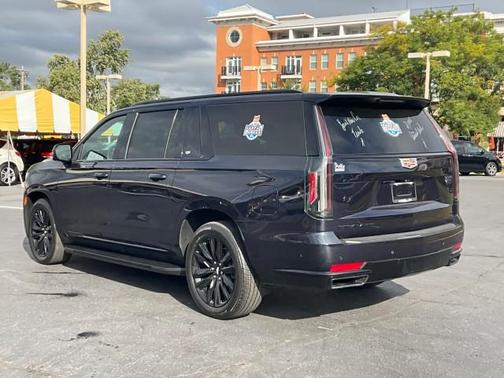 2022 Cadillac Escalade ESV Sport