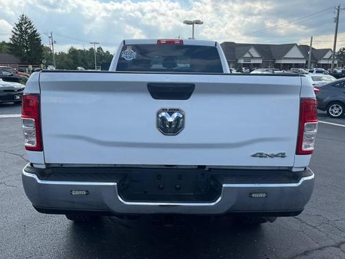 2021 RAM 2500 Tradesman Crew Cab 4x4 8' Box