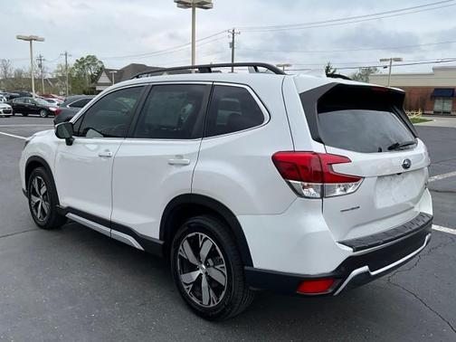Crystal White Pearl 2020 Subaru Forester Touring