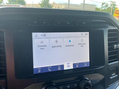 Oxford White 2023 Ford F-150 XLT