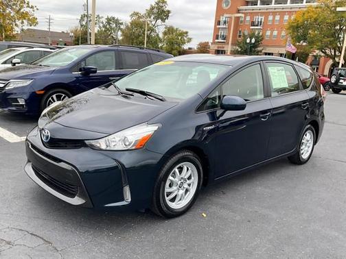 2017 Toyota Prius v Three