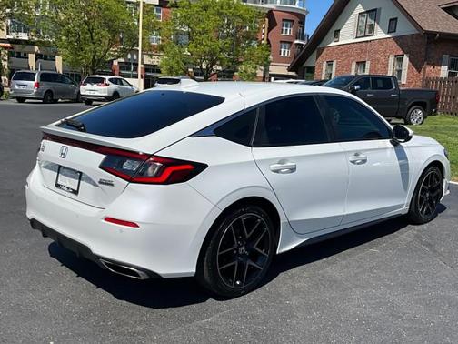 Platinum White Pearl 2022 Honda Civic Sport Touring