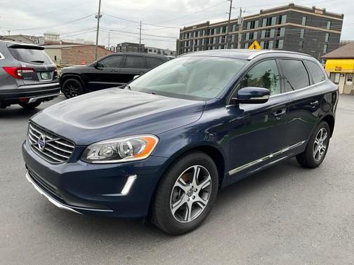 Caspian Blue Metallic 2015 Volvo XC60 T6
