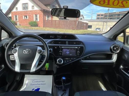 2016 Toyota Prius c Two