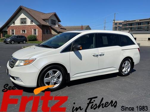 White Diamond Pearl 2013 Honda Odyssey Touring