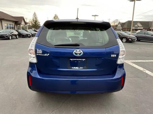 2013 Toyota Prius v Three