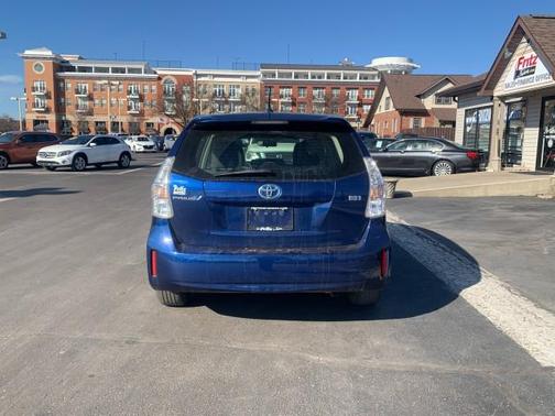 2013 Toyota Prius v Three