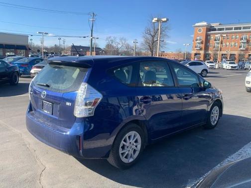2013 Toyota Prius v Three