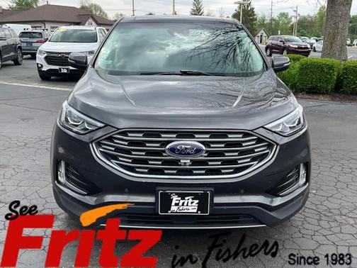 Magnetic Metallic 2019 Ford Edge Titanium