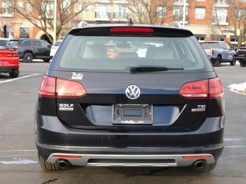 2017 Volkswagen Golf Alltrack TSI SE