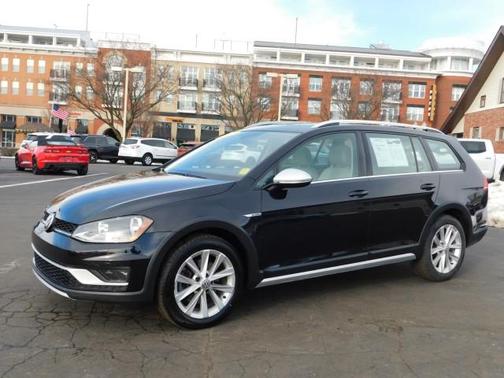 2017 Volkswagen Golf Alltrack TSI SE