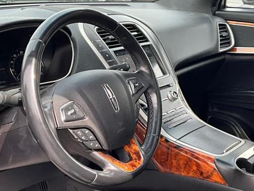 Magnetic Gray Metallic 2017 Lincoln MKX Reserve