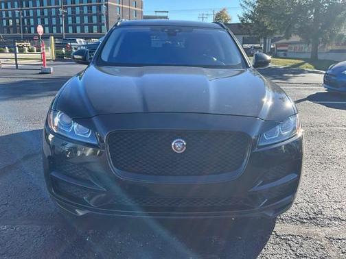 2017 Jaguar F-PACE 35t Premium