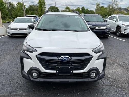 Crystal White Pearl 2025 Subaru Outback Premium