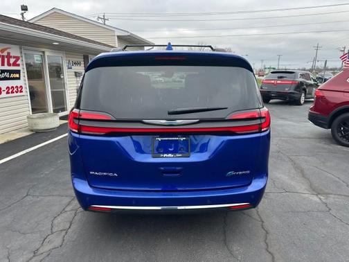 2021 Chrysler Pacifica Hybrid Touring L