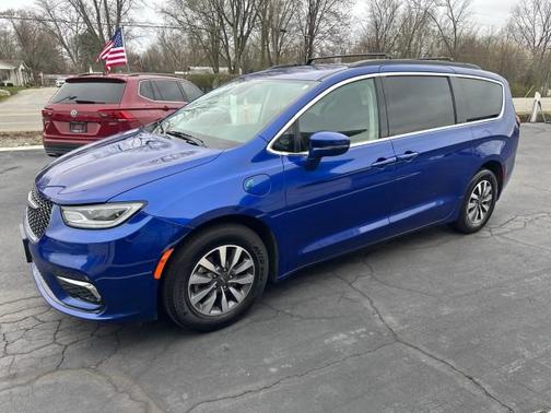 2021 Chrysler Pacifica Hybrid Touring L