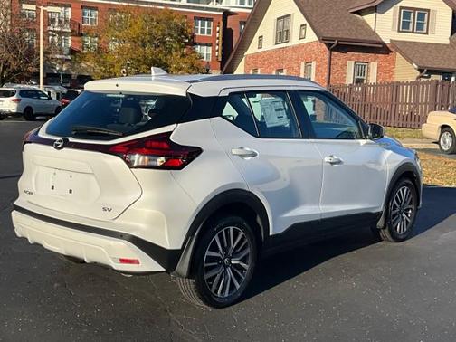 2024 Nissan Kicks SV
