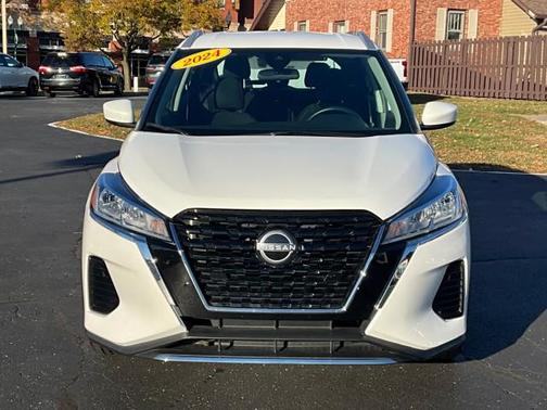 2024 Nissan Kicks SV