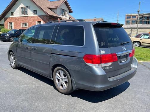 Polished Metal Metallic 2010 Honda Odyssey Touring