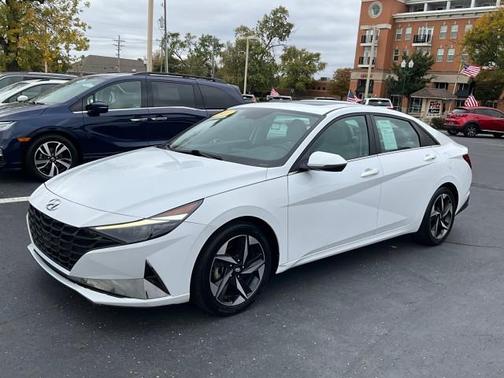 2021 Hyundai ELANTRA Limited