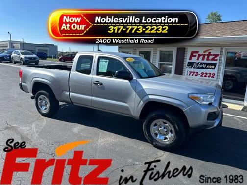 Silver Sky Metallic 2016 Toyota Tacoma SR