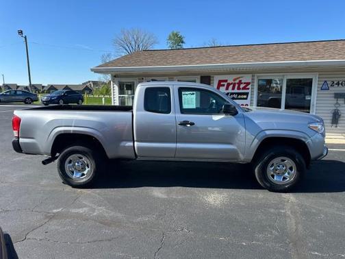 Silver Sky Metallic 2016 Toyota Tacoma SR