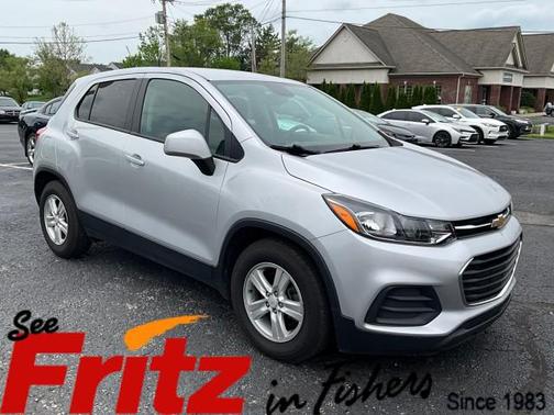 Silver Ice Metallic 2020 Chevrolet Trax LS