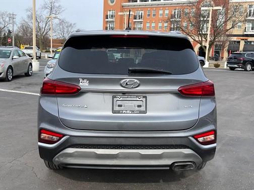 2019 Hyundai SANTA FE SE 2.4