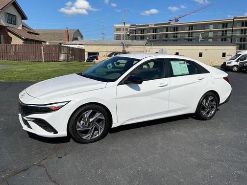 Serenity White 2025 Hyundai ELANTRA HEV SEL Sport