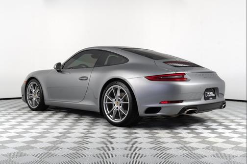 GT Silver Metallic 2017 Porsche 911 Carrera