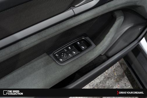 2023 Porsche Taycan GTS