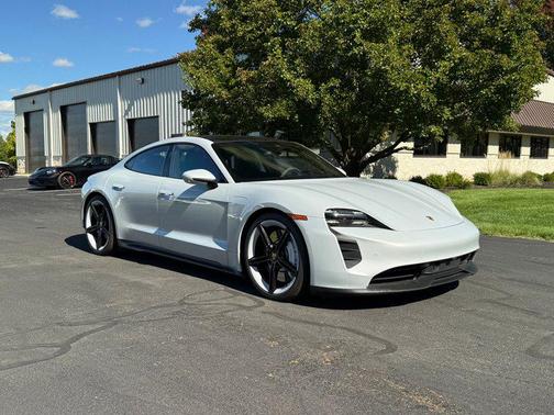 2023 Porsche Taycan GTS