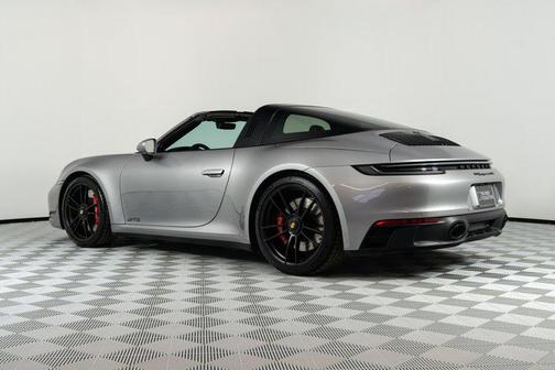 2024 Porsche 911 Targa 4 GTS