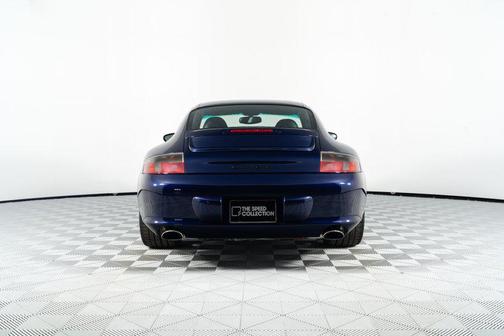 2003 Porsche 911 Carrera