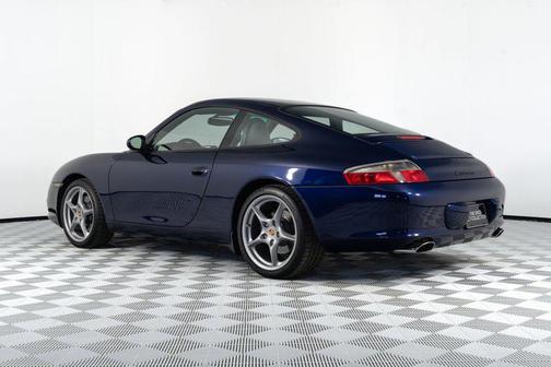 2003 Porsche 911 Carrera