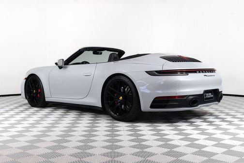 2024 Porsche 911 Carrera 4S Cabriolet