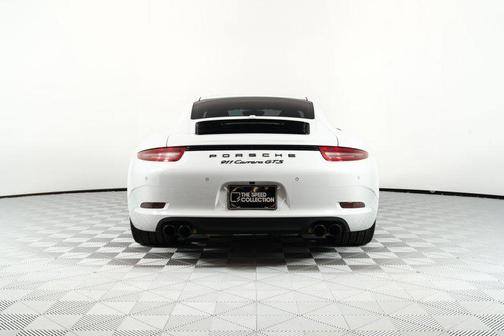 2015 Porsche 911 Carrera GTS