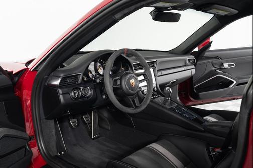 Carmine Red 2018 Porsche 911 GT3