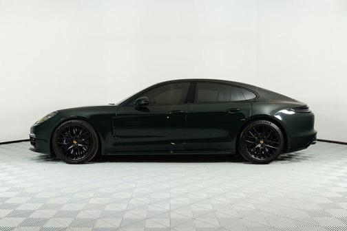 2022 Porsche Panamera Turbo S