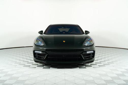 2022 Porsche Panamera Turbo S