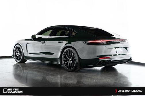 2022 Porsche Panamera Turbo S