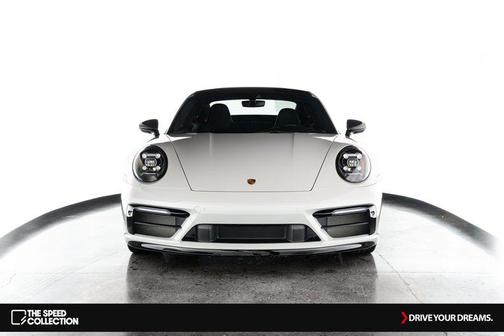 2024 Porsche 911 Carrera