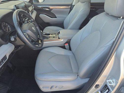 2021 Toyota Highlander Limited