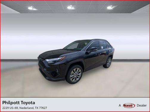 2025 Toyota RAV4 XLE Premium